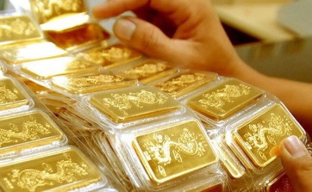 Chưa từng có: 1 ngày tăng 4 triệu đồng, vàng đắt nhất mọi thời đại - 2 Chưa từng có: 1 ngày tăng 4 triệu đồng, vàng đắt nhất mọi thời đại - 2
