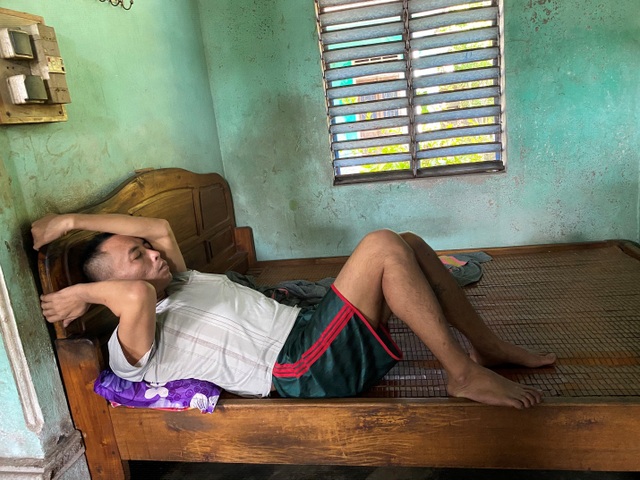 Thương binh, vợ liệt sĩ xúc động trước sự quan tâm của cấp uỷ, chính quyền - 2 Thương binh, vợ liệt sĩ xúc động trước sự quan tâm của cấp uỷ, chính quyền - 2