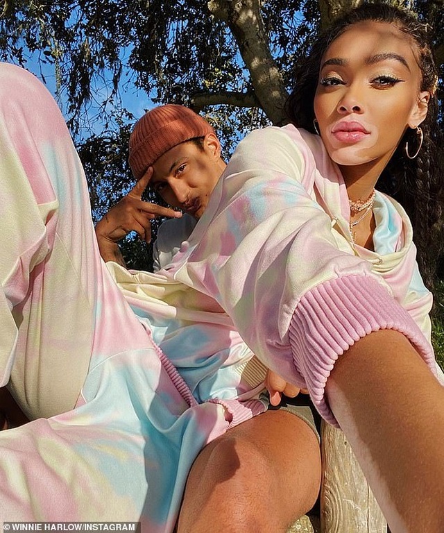 Winnie Harlow ngọt ngào chúc mừng sinh nhật bạn trai mới - 4 Winnie Harlow ngọt ngào chúc mừng sinh nhật bạn trai mới - 4