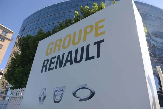 Renault mát mặt nhờ mẫu xe tí hon Zoe - 2 Renault mát mặt nhờ mẫu xe tí hon Zoe - 2