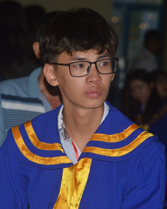 Nhiều cung bậc cảm xúc trong đêm tri ân trưởng thành của học sinh lớp 12 - 5 Nhiều cung bậc cảm xúc trong đêm tri ân trưởng thành của học sinh lớp 12 - 5
