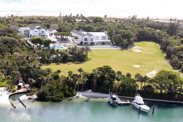 Ngỡ ngàng trước ngôi nhà trị giá hơn 1200 tỷ đồng của Tiger Woods - 4 Ngỡ ngàng trước ngôi nhà trị giá hơn 1200 tỷ đồng của Tiger Woods - 4