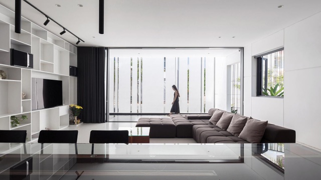 Ngôi nhà ở Ninh Thuận xây bể bơi vô cực tránh nắng đổ lửa mùa hè - 4 Ngôi nhà ở Ninh Thuận xây bể bơi vô cực tránh nắng đổ lửa mùa hè - 4