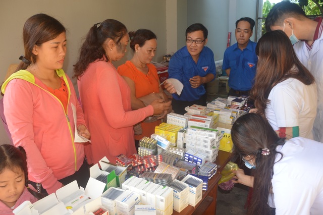 Nhiều hoạt động tri ân gia đình chính sách, người có công nhân ngày 27/7 - 8 Nhiều hoạt động tri ân gia đình chính sách, người có công nhân ngày 27/7 - 8