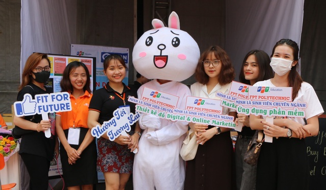 Ngày hội việc làm FPT Polytechnic Tây Nguyên: Cơ hội việc làm ngay từ trên ghế nhà trường - 4 Ngày hội việc làm FPT Polytechnic Tây Nguyên: Cơ hội việc làm ngay từ trên ghế nhà trường - 4