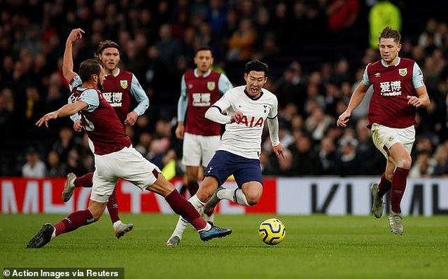 Lập siêu phẩm solo, Son Heung Min được vinh danh ở Premier League - 1