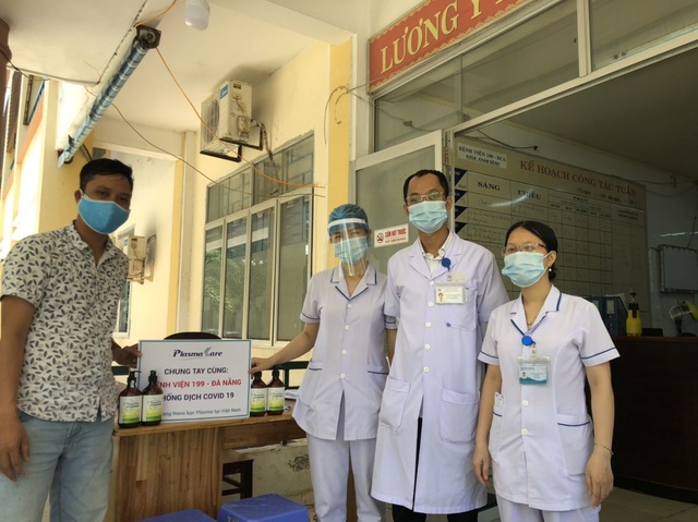 Cùng Đà Nẵng đẩy lùi Covid -19, doanh nghiệp Dược tặng 5000 rửa tay khô Plasma Bạc - 1 Cùng Đà Nẵng đẩy lùi Covid -19, doanh nghiệp Dược tặng 5000 rửa tay khô Plasma Bạc - 1