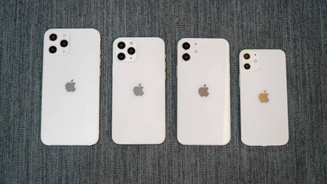 Xuất hiện mô hình 4 chiếc iPhone 12 tại Việt Nam Xuất hiện mô hình 4 chiếc iPhone 12 tại Việt Nam