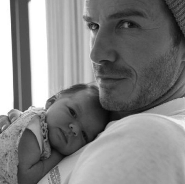 “Công chúa nhà Beckham” đã lớn và biết làm điệu như thế này... - 7 “Công chúa nhà Beckham” đã lớn và biết làm điệu như thế này... - 7