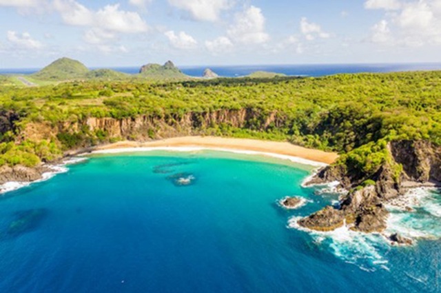 Top 20 bãi biển đẹp nhất hành tinh năm 2020 - 1