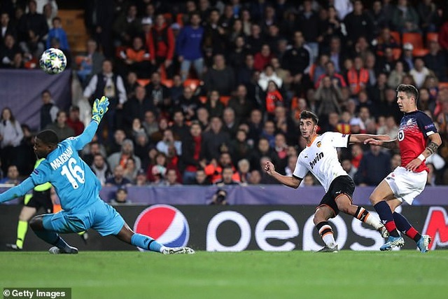 Man City chiêu mộ sao trẻ Valencia để lật đổ ngôi vương của Liverpool - 2