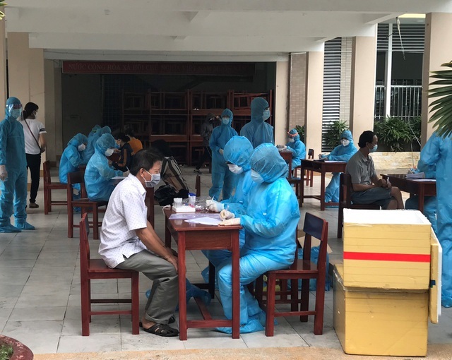 Cà Mau: Giám sát, lấy mẫu xét nghiệm hơn 100 người về từ Đà Nẵng - 1 Cà Mau: Giám sát, lấy mẫu xét nghiệm hơn 100 người về từ Đà Nẵng - 1