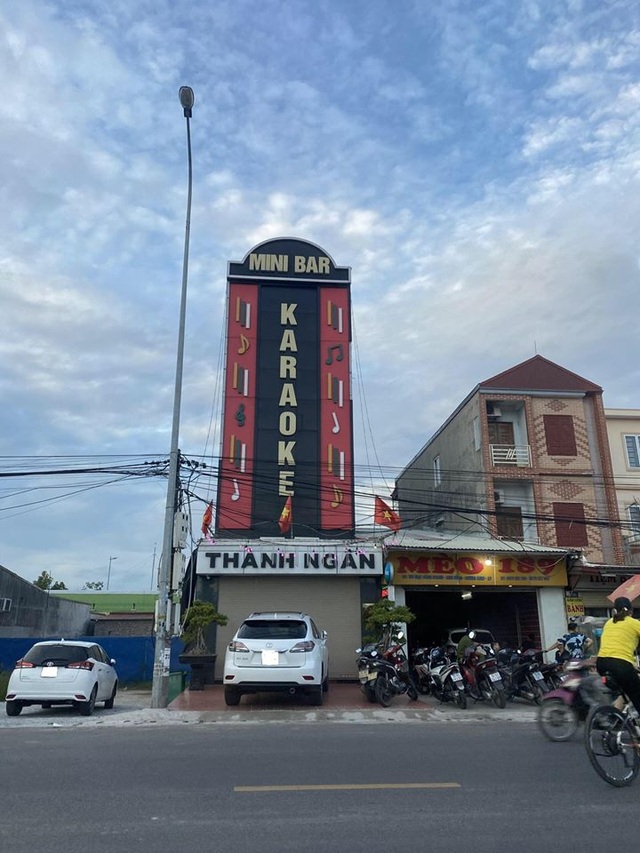 Đột kích quán karaoke, phát hiện 34 người dương tính với ma túy - 1 Đột kích quán karaoke, phát hiện 34 người dương tính với ma túy - 1