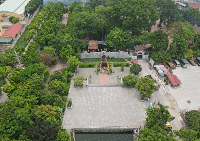 Chiêm ngưỡng bức tượng đồng nguyên chất lớn nhất Việt Nam - 3 Chiêm ngưỡng bức tượng đồng nguyên chất lớn nhất Việt Nam - 3