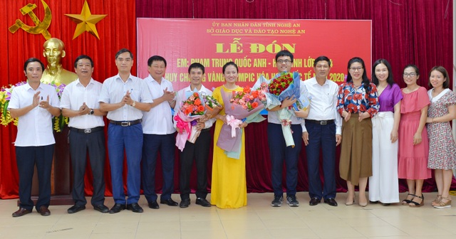 Đón nam sinh xứ Nghệ đầu tiên đạt Huy chương vàng Olympic Hóa học quốc tế - 6 Đón nam sinh xứ Nghệ đầu tiên đạt Huy chương vàng Olympic Hóa học quốc tế - 6