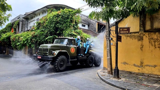 Binh chủng hóa học phun hóa chất khử trùng toàn bộ Hội An - 10 Binh chủng hóa học phun hóa chất khử trùng toàn bộ Hội An - 10