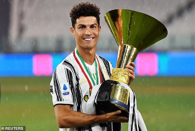 Juventus thua AS Roma, Inter giành ngôi á quân ở ngày hạ màn Serie A - 3 Juventus thua AS Roma, Inter giành ngôi á quân ở ngày hạ màn Serie A - 3