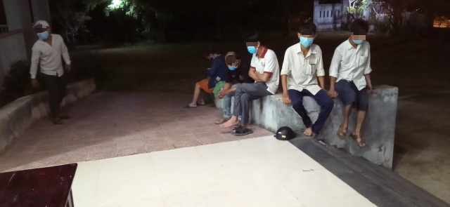 Quảng Trị: Phát hiện, cách ly 6 người về từ vùng dịch bằng xe ô tô - 1 Quảng Trị: Phát hiện, cách ly 6 người về từ vùng dịch bằng xe ô tô - 1