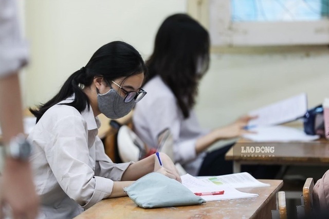 Cơ hội để bỏ kỳ thi tốt nghiệp, đỡ tốn “cả ngàn tỉ” - 1 Cơ hội để bỏ kỳ thi tốt nghiệp, đỡ tốn “cả ngàn tỉ” - 1