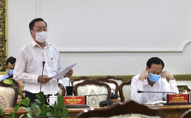 Hàng nghìn xét nghiệm Covid-19 chậm trả, người dân bức xúc - 1 Hàng nghìn xét nghiệm Covid-19 chậm trả, người dân bức xúc - 1