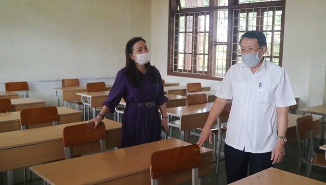Khử trùng điểm thi tốt nghiệp THPT, thực hiện tốt việc giãn cách thí sinh - 1 Khử trùng điểm thi tốt nghiệp THPT, thực hiện tốt việc giãn cách thí sinh - 1