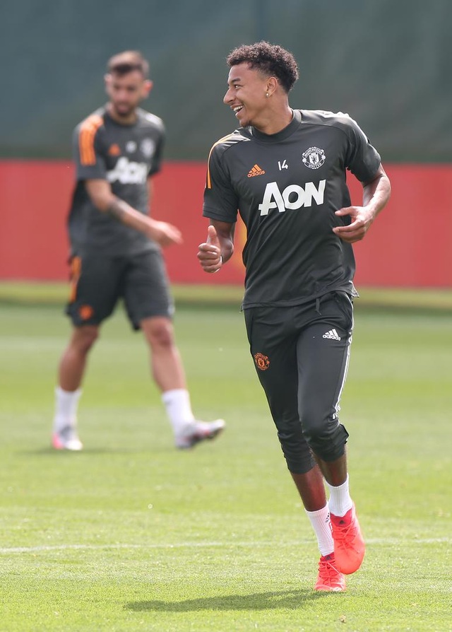 Man Utd luyện công chuẩn bị trở lại Europa League - 4 Man Utd luyện công chuẩn bị trở lại Europa League - 4