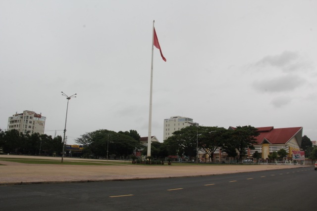 Thủ phủ cà phê Buôn Ma Thuột vắng lặng trong ngày đầu cách ly xã hội - 9 Thủ phủ cà phê Buôn Ma Thuột vắng lặng trong ngày đầu cách ly xã hội - 9
