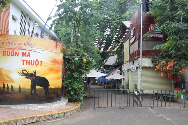 Thủ phủ cà phê Buôn Ma Thuột vắng lặng trong ngày đầu cách ly xã hội - 5 Thủ phủ cà phê Buôn Ma Thuột vắng lặng trong ngày đầu cách ly xã hội - 5