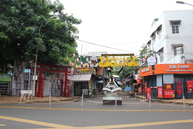Thủ phủ cà phê Buôn Ma Thuột vắng lặng trong ngày đầu cách ly xã hội - 3 Thủ phủ cà phê Buôn Ma Thuột vắng lặng trong ngày đầu cách ly xã hội - 3