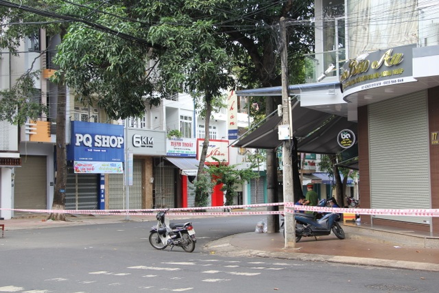 Thủ phủ cà phê Buôn Ma Thuột vắng lặng trong ngày đầu cách ly xã hội - 16 Thủ phủ cà phê Buôn Ma Thuột vắng lặng trong ngày đầu cách ly xã hội - 16