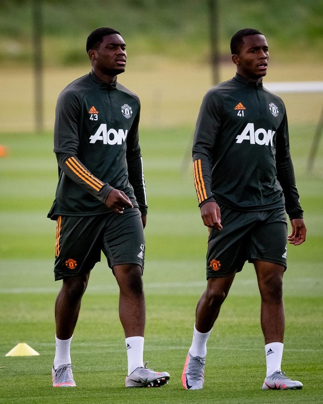Man Utd luyện công chuẩn bị trở lại Europa League - 2 Man Utd luyện công chuẩn bị trở lại Europa League - 2