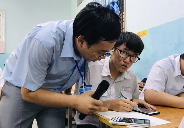 Cạnh tranh gay gắt để trở thành giáo viên ở TPHCM - 1 Cạnh tranh gay gắt để trở thành giáo viên ở TPHCM - 1