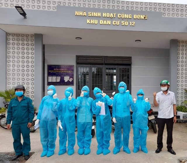 Sinh viên chi viện tâm dịch: 1 ngày gõ cửa 400 nhà để truy vết - 2 Sinh viên chi viện tâm dịch: 1 ngày gõ cửa 400 nhà để truy vết - 2