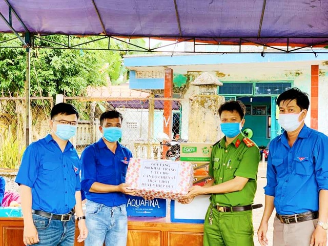Tuổi trẻ Quảng Nam chung tay chống dịch Covid-19 - 4 Tuổi trẻ Quảng Nam chung tay chống dịch Covid-19 - 4