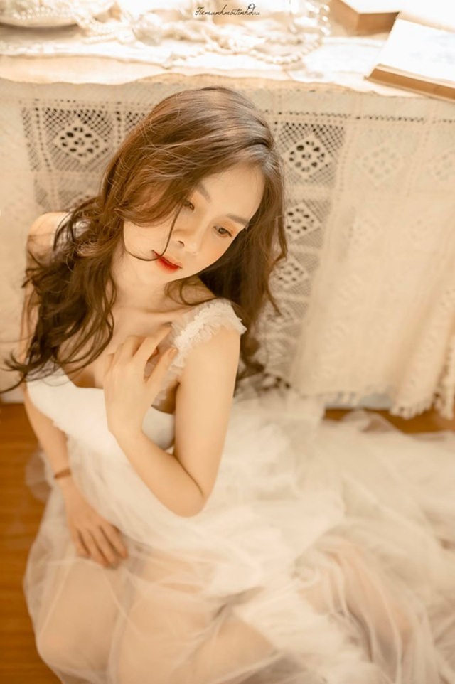 Những hot girl gây chú ý nhờ vẻ đẹp giống người nổi tiếng - 2 Những hot girl gây chú ý nhờ vẻ đẹp giống người nổi tiếng - 2