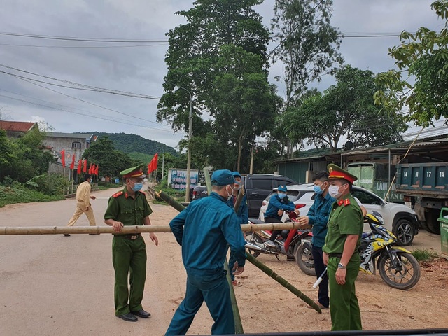 Ca nghi mắc Covid-19 ở Bắc Giang từng đến Quảng Ninh rồi tự cách ly tại nhà - 2 Ca nghi mắc Covid-19 ở Bắc Giang từng đến Quảng Ninh rồi tự cách ly tại nhà - 2