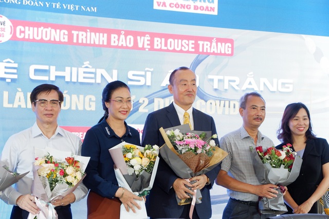 6% ca Covid-19 mới ở Việt Nam là nhân viên y tế, chuyên gia nói gì? - 1 6% ca Covid-19 mới ở Việt Nam là nhân viên y tế, chuyên gia nói gì? - 1