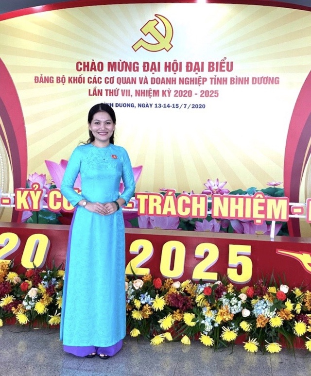 Nữ tiến sĩ 39 tuổi được bổ nhiệm làm Hiệu trưởng trường ĐH Thủ Dầu Một - 1 Nữ tiến sĩ 39 tuổi được bổ nhiệm làm Hiệu trưởng trường ĐH Thủ Dầu Một - 1