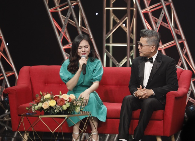 Vân Trang tiết lộ thời “xấu xí đen đúa”, bật khóc 4 năm ngừng diễn sau sinh - 5 Vân Trang tiết lộ thời “xấu xí đen đúa”, bật khóc 4 năm ngừng diễn sau sinh - 5