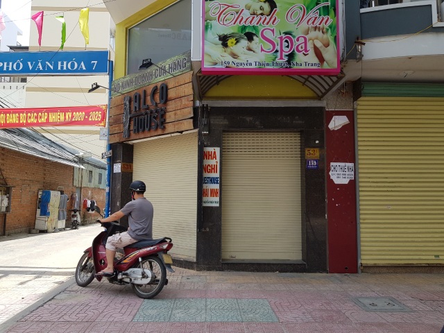 “Làn sóng” trả mặt bằng ở phố du lịch Nha Trang do dịch Covid-19 - 6