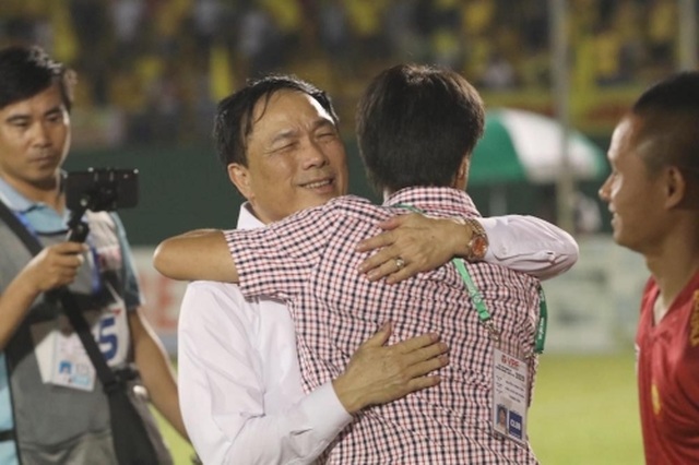 4 đội được đặc cách dự V-League đều muốn dừng giải đấu - 1 4 đội được đặc cách dự V-League đều muốn dừng giải đấu - 1