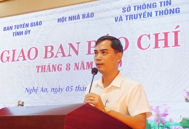 Nghệ An: Thực hiện “hai không” đối với người tham gia tổ chức thi - 2 Nghệ An: Thực hiện “hai không” đối với người tham gia tổ chức thi - 2