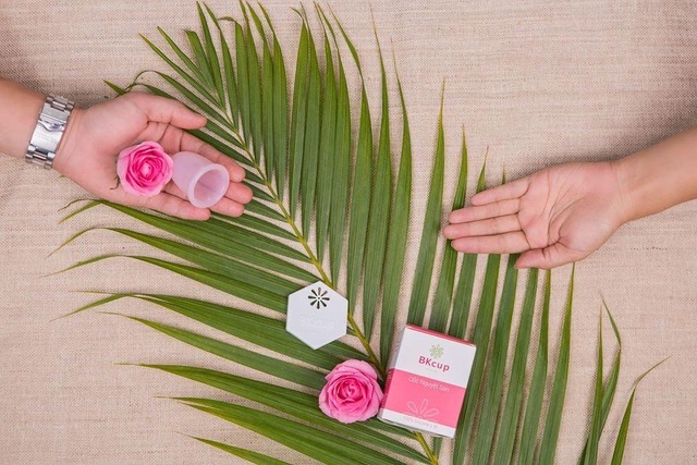 Việt Nam chế tạo thành công cốc nguyệt san chuyên biệt cho phụ nữ Việt - 2 Việt Nam chế tạo thành công cốc nguyệt san chuyên biệt cho phụ nữ Việt - 2