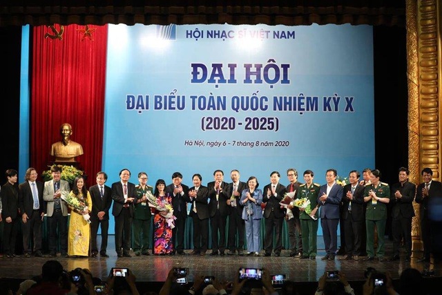 Nhạc sĩ Đỗ Hồng Quân tái đắc cử Chủ tịch Hội Nhạc sĩ Việt Nam - 3 Nhạc sĩ Đỗ Hồng Quân tái đắc cử Chủ tịch Hội Nhạc sĩ Việt Nam - 3