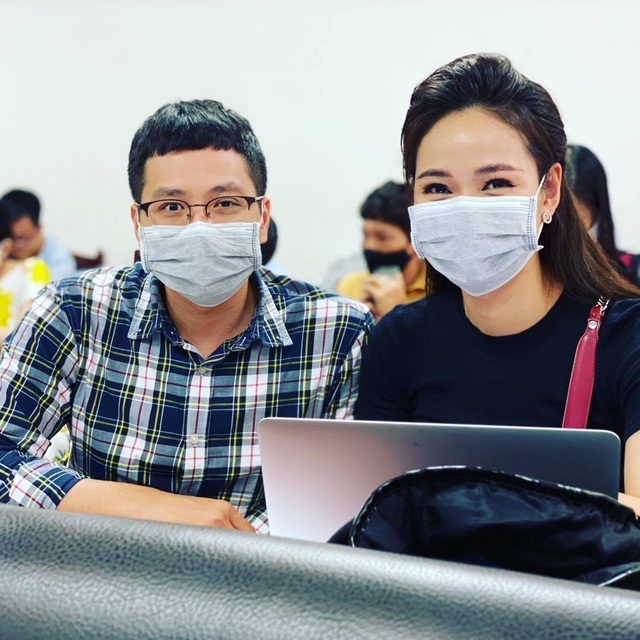 Loạt sao Việt, BTV đồng loạt hưởng ứng chiến dịch đeo khẩu trang của WHO - 3 Loạt sao Việt, BTV đồng loạt hưởng ứng chiến dịch đeo khẩu trang của WHO - 3