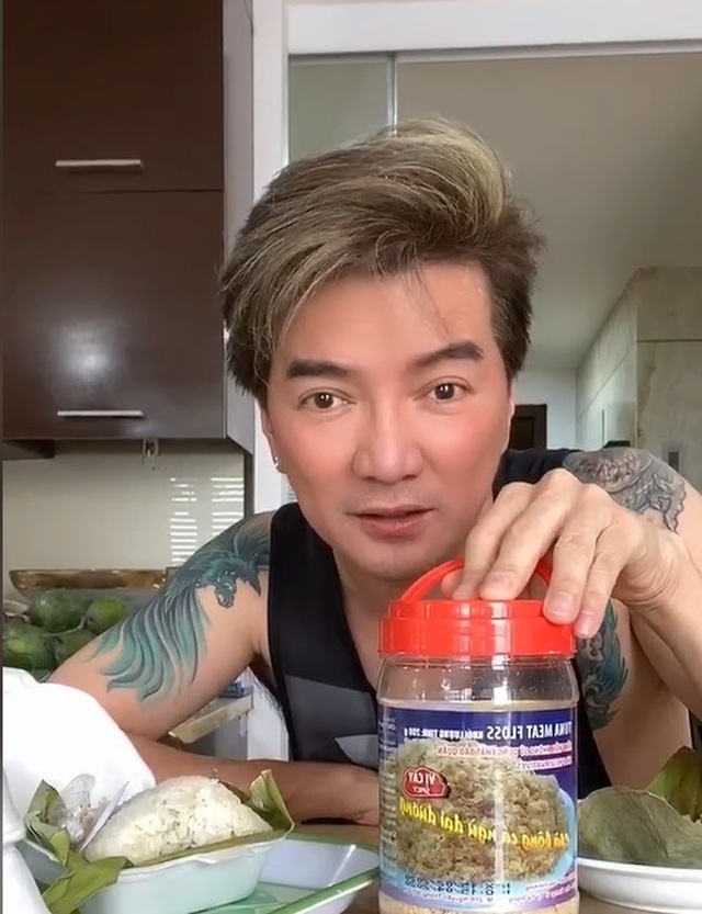 Nghệ sĩ vượt qua khó khăn mùa dịch bằng bán hàng online - 4 Nghệ sĩ vượt qua khó khăn mùa dịch bằng bán hàng online - 4