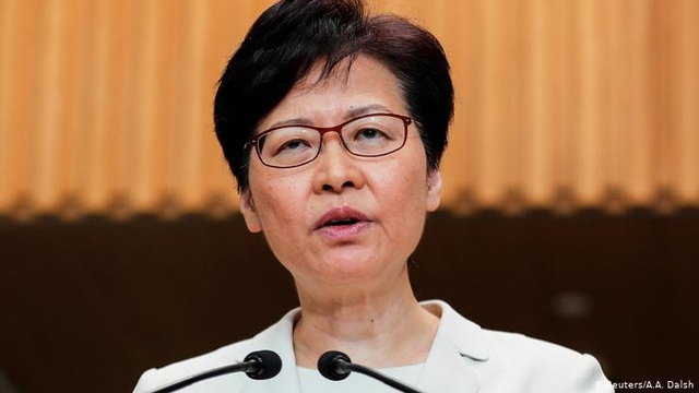 Báo Bloomberg: Mỹ sẽ trừng phạt Trưởng đặc khu hành chính Hong Kong - 1 Báo Bloomberg: Mỹ sẽ trừng phạt Trưởng đặc khu hành chính Hong Kong - 1
