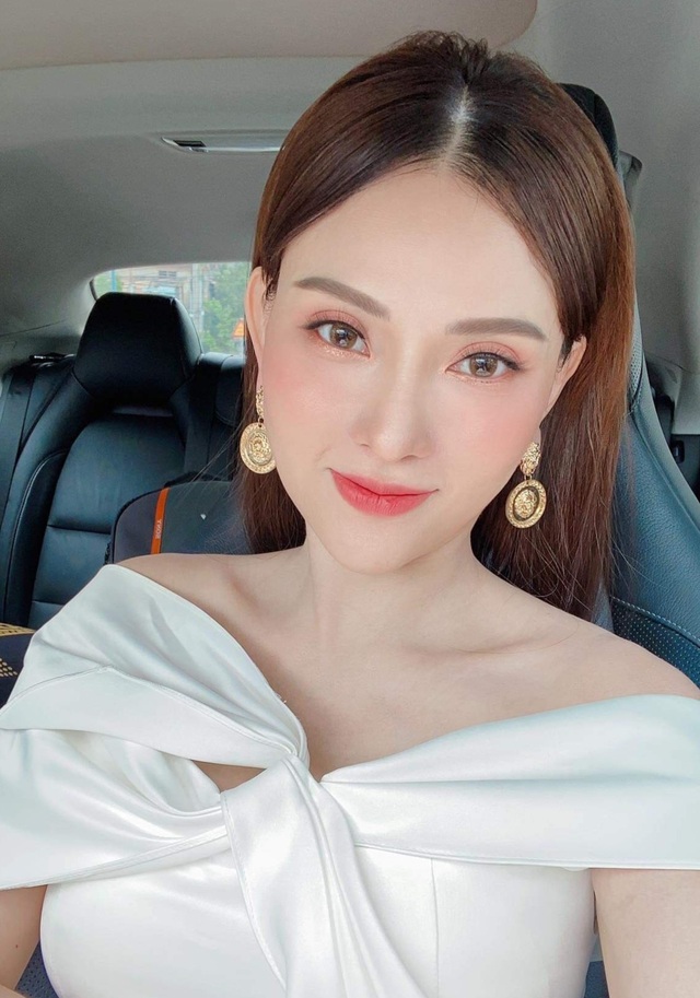 Nghệ sĩ vượt qua khó khăn mùa dịch bằng bán hàng online - 7 Nghệ sĩ vượt qua khó khăn mùa dịch bằng bán hàng online - 7