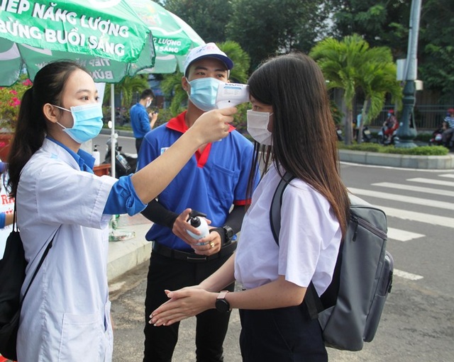 867.000 thí sinh dự thi môn Ngữ Văn kỳ thi tốt nghiệp THPT 2020 - 24 867.000 thí sinh dự thi môn Ngữ Văn kỳ thi tốt nghiệp THPT 2020 - 24