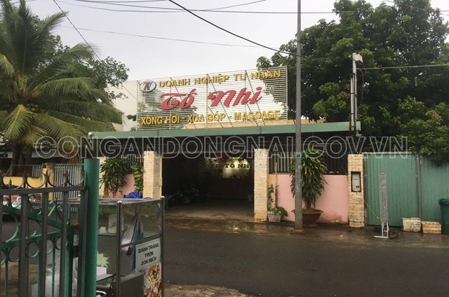 Đột kích 3 cơ sở massage cho nữ nhân viên “tắm tiên” với khách - 1 Đột kích 3 cơ sở massage cho nữ nhân viên “tắm tiên” với khách - 1